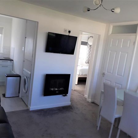 Fabulous 2 Bedroom Dog Friendly Chalet 5 Min Walk To Beach, Nr Gt Yarmouth & Norfolk Broads Scratby ภายนอก รูปภาพ