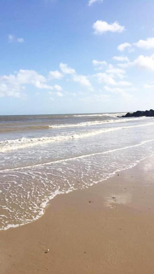 Fabulous 2 Bedroom Dog Friendly Chalet 5 Min Walk To Beach, Nr Gt Yarmouth & Norfolk Broads Scratby ภายนอก รูปภาพ
